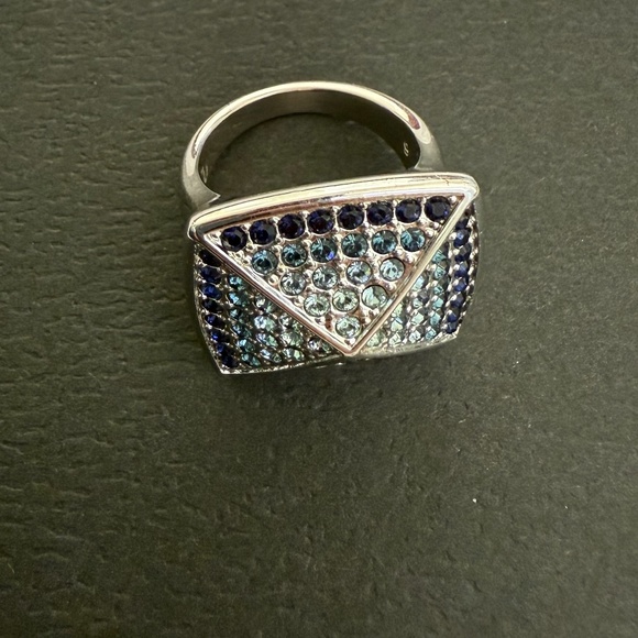 Vintage Sillver touchstone ring  with blue crysatl size 6 - Picture 4 of 4